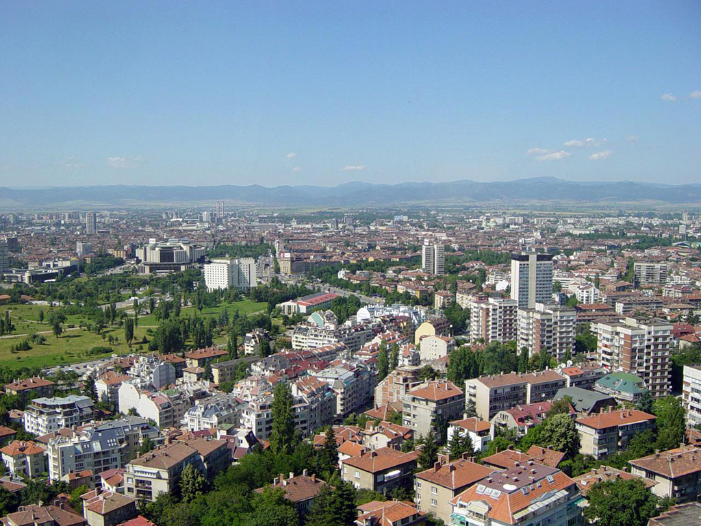 Пазарът на двустайни апартаменти в София е активен